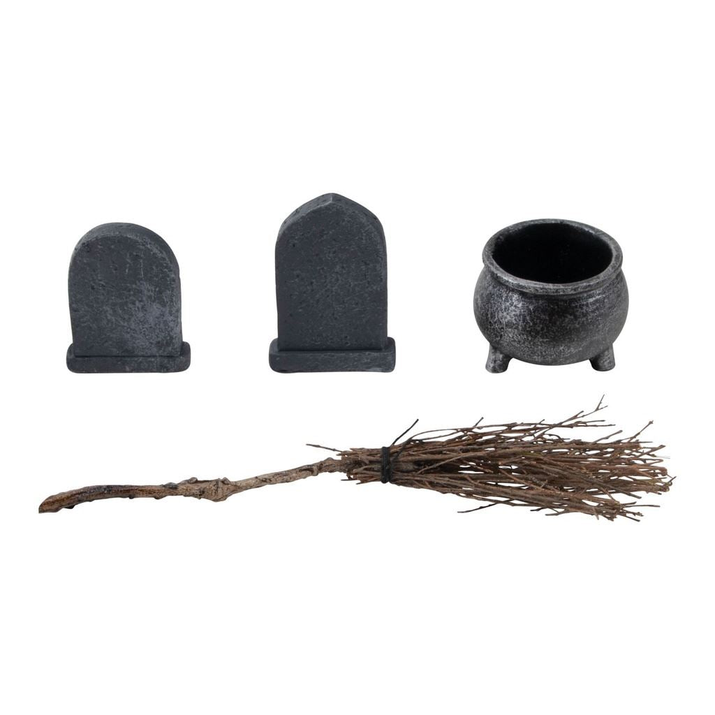 Tim Holtz Graveyard Halloween