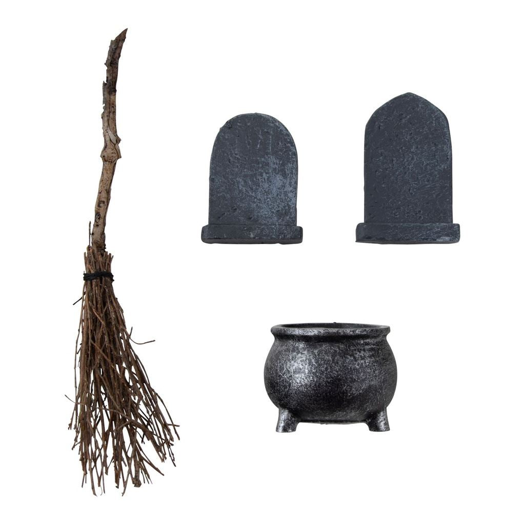 Tim Holtz Graveyard Halloween