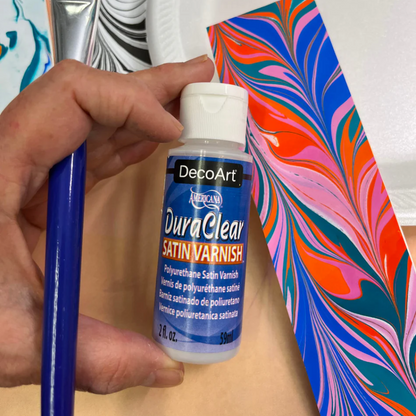 DecoArt – DuraClear Gloss Varnish – 8 oz