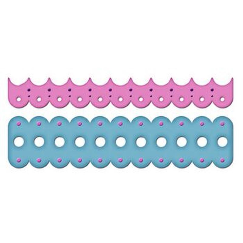 Classic Scalloped Border Petit